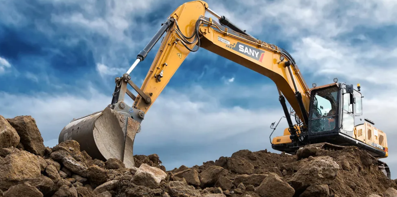 Excavator working on a North Texas jobsite